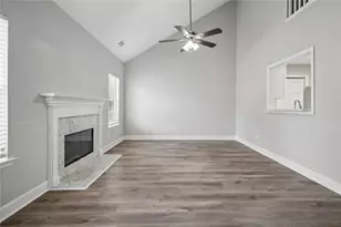 5933 Trent Walk Dr, Lithonia, GA 30038 - Photo 5