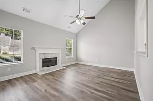 5933 Trent Walk Dr, Lithonia, GA 30038 - Photo 7