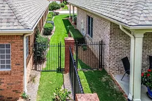 1910 Woodberry Run Dr, Snellville, GA 30078 - Photo 31