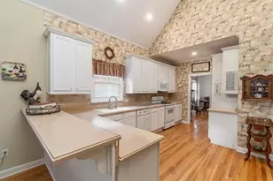 1910 Woodberry Run Dr, Snellville, GA 30078 - Photo 11