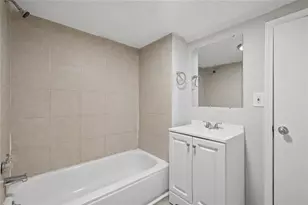 2498 White Oak Dr, Decatur, GA 30032 - Photo 17