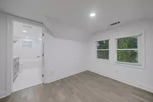 593 Lynnhaven Dr SW, Atlanta, GA 30310 - Photo 25