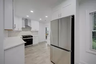 593 Lynnhaven Dr SW, Atlanta, GA 30310 - Photo 11