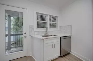 593 Lynnhaven Dr SW, Atlanta, GA 30310 - Photo 15