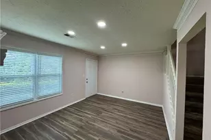 3102 Destin Cir, Snellville, GA 30078 - Photo 3
