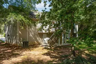 544 Academy Woods Dr, Jefferson, GA 30549 - Photo 3