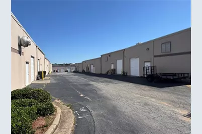 6069 Oakbrook Parkway, Norcross, GA 30093 - Photo 11