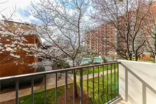 300 Johnson Ferry Rd, Sandy Springs, GA 30328 - Photo 19