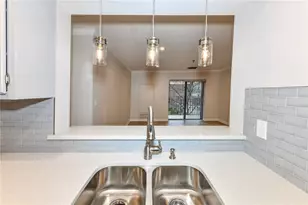 300 Johnson Ferry Rd, Sandy Springs, GA 30328 - Photo 7