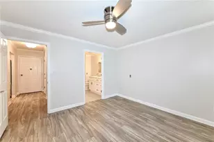 300 Johnson Ferry Rd, Sandy Springs, GA 30328 - Photo 13