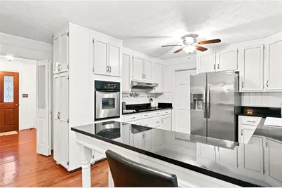 11555 Northgate Way, Roswell, GA 30075 - Photo 15