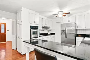 11555 Northgate Way, Roswell, GA 30075 - Photo 15
