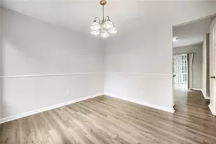6253 Valdez Dr, Rex, GA 30273 - Photo 9