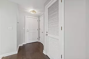 3338 Peachtree Rd NE, Atlanta, GA 30326 - Photo 19