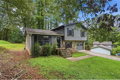 5516 Liberty Road, Union City, GA 30291 - Photo 3