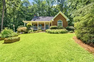 196 Roe Hampton Ln, Stone Mountain, GA 30087 - Photo 1