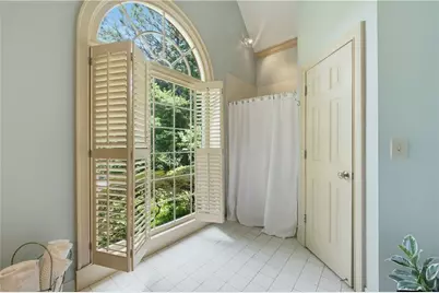 196 Roe Hampton Lane, Stone Mountain, GA 30087 - Photo 21