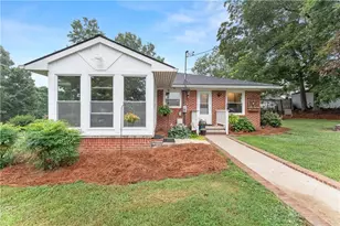 5907 Main St, Lula, GA 30554 - Photo 1