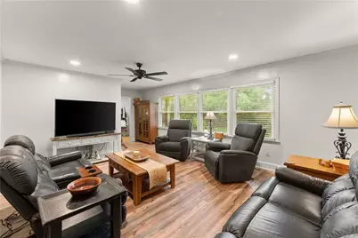 5907 Main Street, Lula, GA 30554 - Photo 13