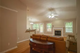 3604 Dunbar Ln, Suwanee, GA 30024 - Photo 7