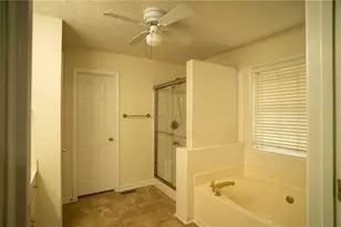 3604 Dunbar Ln, Suwanee, GA 30024 - Photo 17
