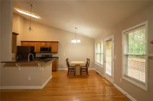 3604 Dunbar Ln, Suwanee, GA 30024 - Photo 9