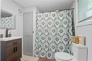 537 W Lake Ave NW, Atlanta, GA 30318 - Photo 39