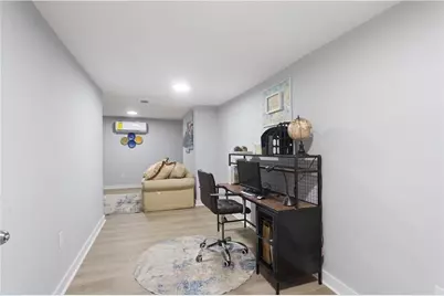 537 W Lake Avenue NW, Atlanta, GA 30318 - Photo 21