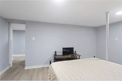 537 W Lake Avenue NW, Atlanta, GA 30318 - Photo 23