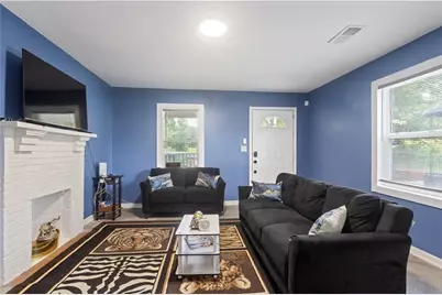 537 W Lake Avenue NW, Atlanta, GA 30318 - Photo 3