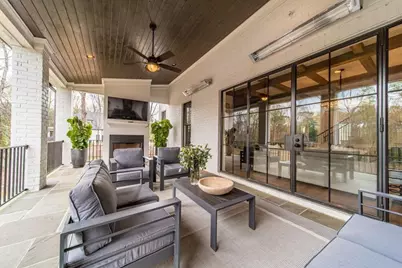 5720 Riverside Drive, Atlanta, GA 30327 - Photo 11