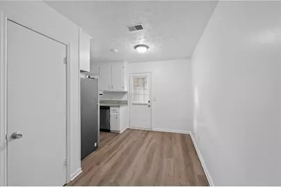 1012 Davis Street #12, Monroe, GA 30655 - Photo 7