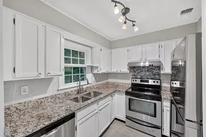226 High Creek Drive, Roswell, GA 30076 - Photo 9