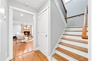 265 Carriage Station Cir, Roswell, GA 30075 - Photo 25