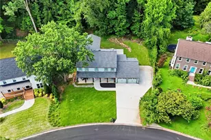 265 Carriage Station Cir, Roswell, GA 30075 - Photo 67