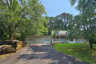 1653 Wildwood Rd, Marietta, GA 30062 - Photo 3