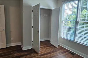647 Maple Grove Way, Marietta, GA 30066 - Photo 15