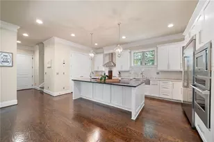2601 Stoland Dr NE, Brookhaven, GA 30319 - Photo 13
