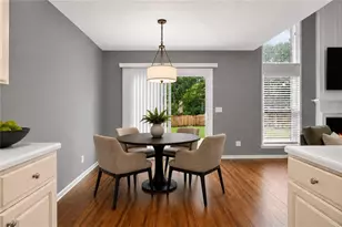 320 Treyford Ct, Johns Creek, GA 30005 - Photo 9