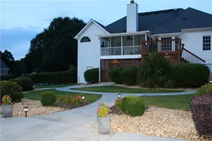628 Wellington Dr, Winder, GA 30680 - Photo 67