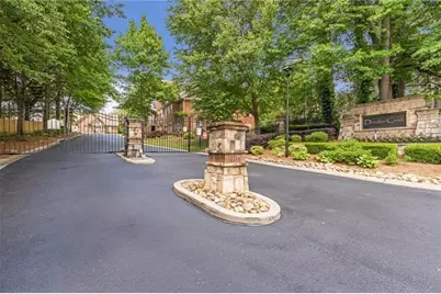 2690 Derby Walk NE, Atlanta, GA 30319 - Photo 33