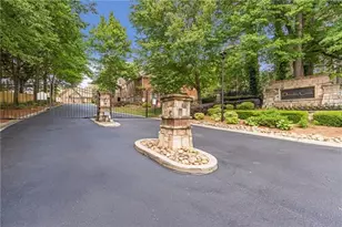 2690 Derby Walk NE, Atlanta, GA 30319 - Photo 33