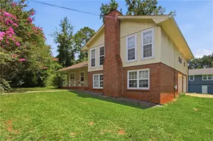 1614 Devon Ct, Stone Mountain, GA 30088 - Photo 3