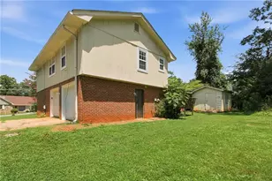 1614 Devon Ct, Stone Mountain, GA 30088 - Photo 37