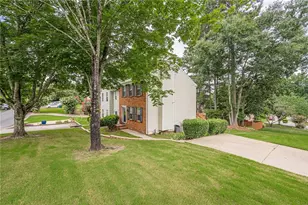 1685 Grist Mill Dr, Marietta, GA 30062 - Photo 3