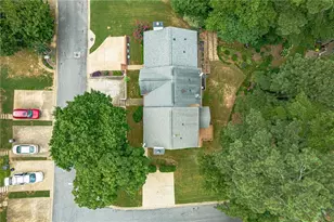 1685 Grist Mill Dr, Marietta, GA 30062 - Photo 33