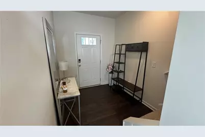 5717 Union Pointe Drive, Union City, GA 30291 - Photo 3