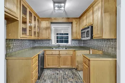 100 NW La-Rue Place, Atlanta, GA 30327 - Photo 3