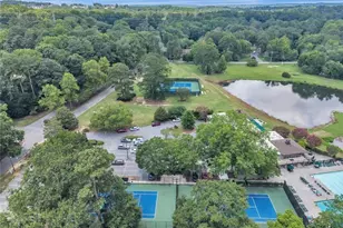 100 La Rue Pl, Atlanta, GA 30327 - Photo 11