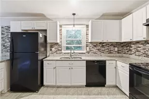1760 Danrich Dr, Decatur, GA 30032 - Photo 11